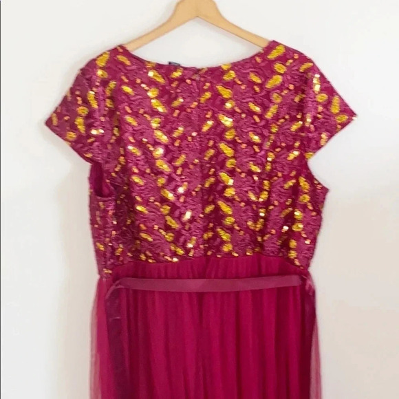 Candalite Plus Size Sequin gold Burgundy Formal Gown plus size size 2X - Picture 16 of 16